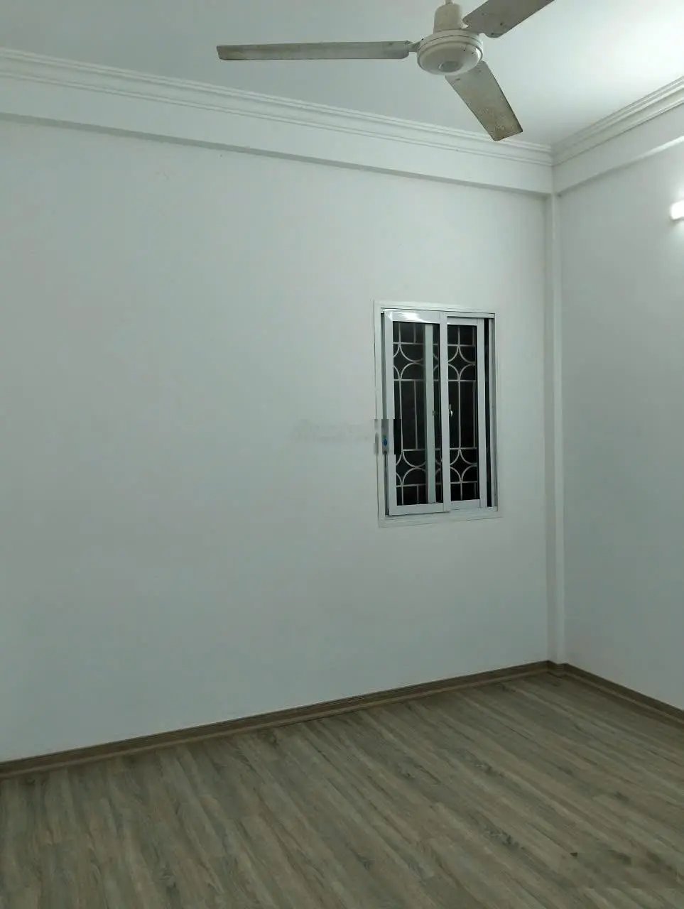 Cần bán nhà riêng tại ngõ 71 Tân Ấp, 41m2, 4 tầng, ngõ thông các phố, giá 6.79 tỷ. LH: 0826 218 ***