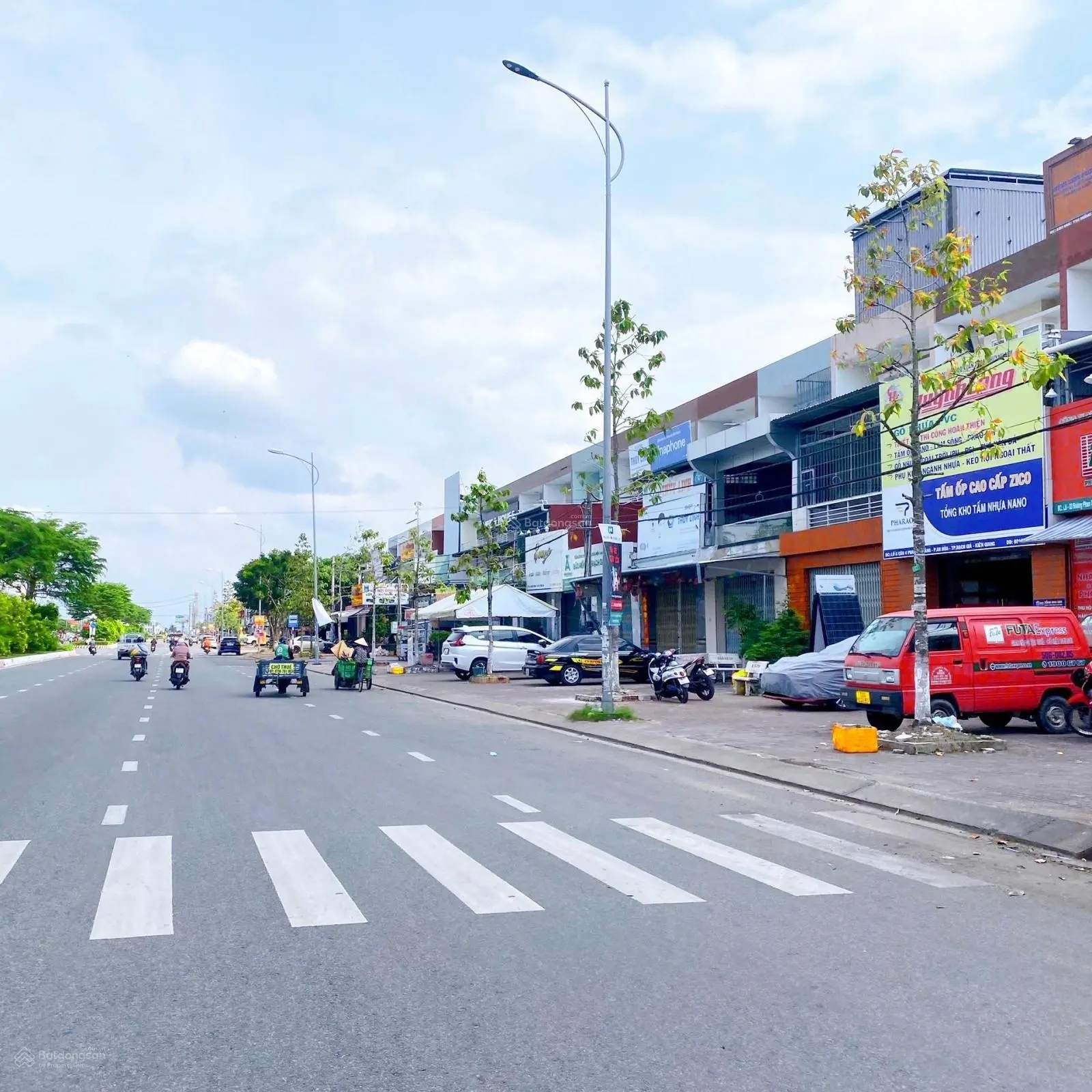 Bán Căn Góc 220m2 Đường Phan Thị Ràng, Vị trí đẹp cho việc Kinh Doanh Tốt, An Hoà, Rạch Giá