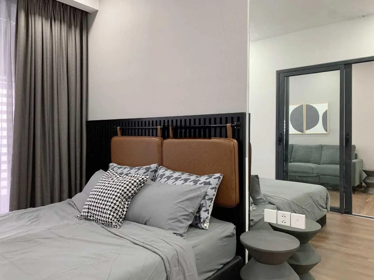 Bán căn hộ chung cư Cityland Park Hills: DT 115m2. 3PN giá 5.5 tỷ LH 0909 563 *** Hưng