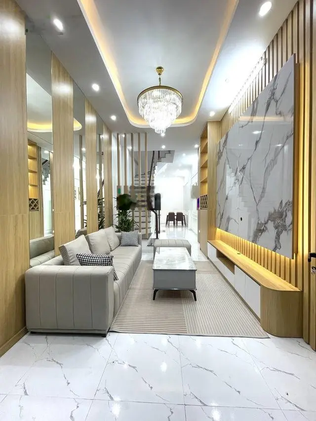 Mặt ngõ Kim Mã - dt 38m2 - 5tầng - mt4m - 5,8 tỷ - khu vực hiếm nhà bán - mặt ngõ kinh doanh