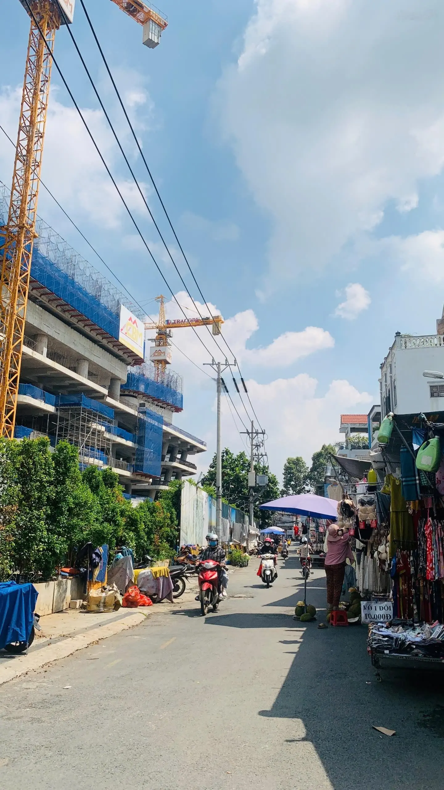 Nhà nát giá rẻ, phường Bình Thọ, hẻm ô tô Nguyễn Bá Luật gần Metro Thủ Đức, giá chỉ 7.6 tỷ
