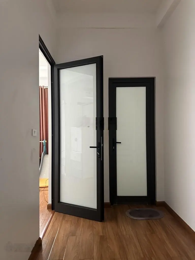 Nhà mới kính koong - gần phố - gần ô tô tránh - giá đầu tư