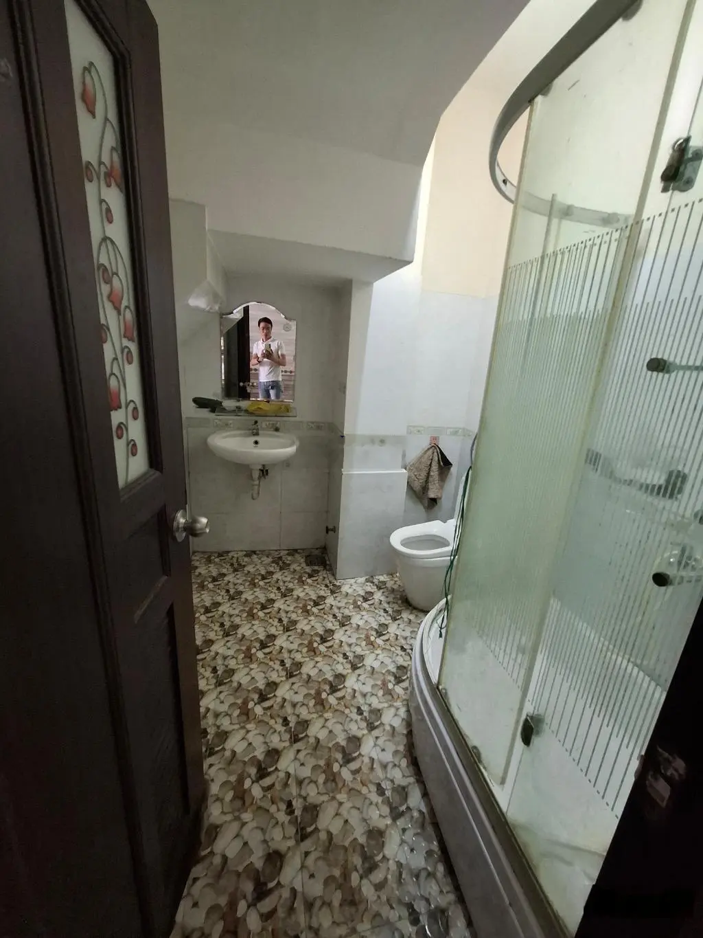 Nhà bán Phạm Thế Hiển Phường 6. Q8. 3 tầng ,4 PN . vào ở ngay. 3,8 x 14 . DT đất 55m2