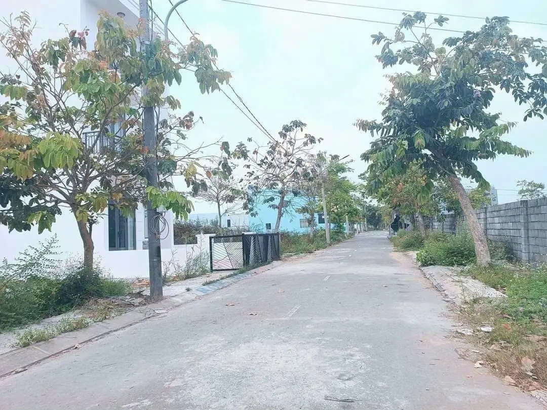 Tôi chính chủ cần bán gấp lô đất 80m2 KDC An Nhiên, 900 triệu, SHR mua cc liền, LH 0901 762 ***