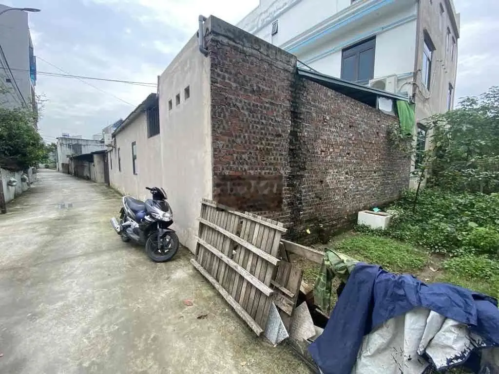 Ngõ thông - ô tô tránh - khu vực trung tâm lõi của thành phố