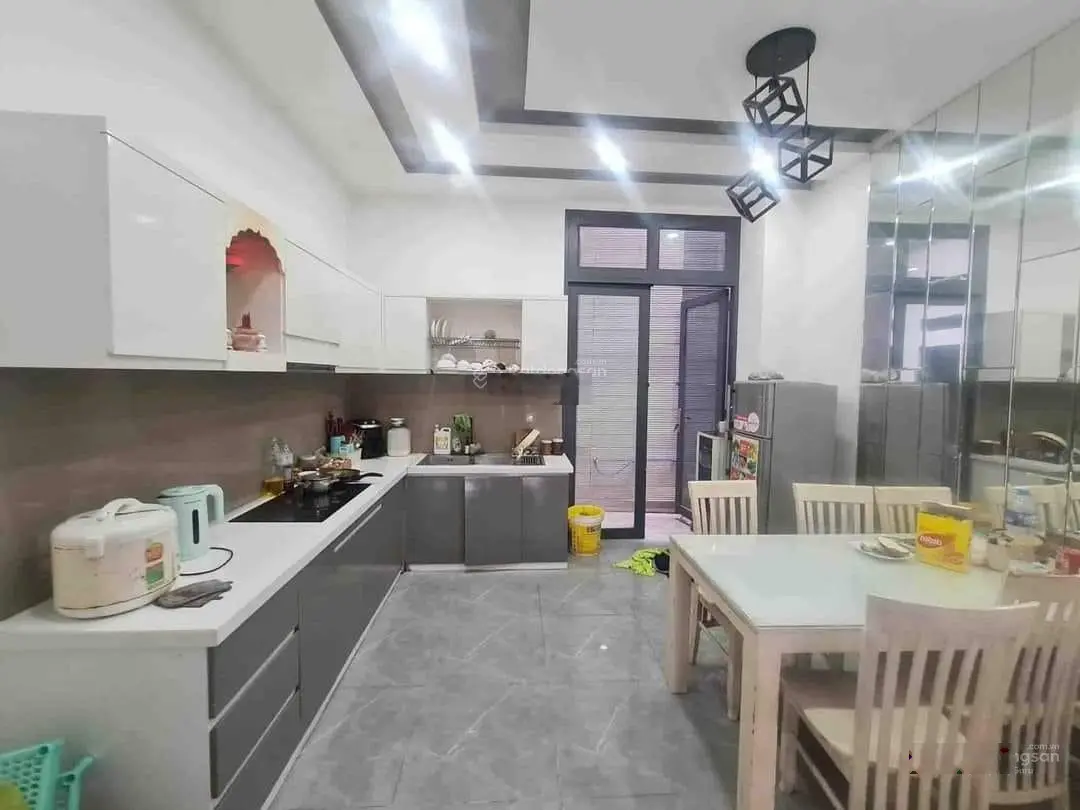 Giá tốt - Nhà đẹp 4 tầng - gần Gigamall Thủ Đức - 300m ra Phạm Văn Đồng - hẻm 6m ô tô né - 79m2