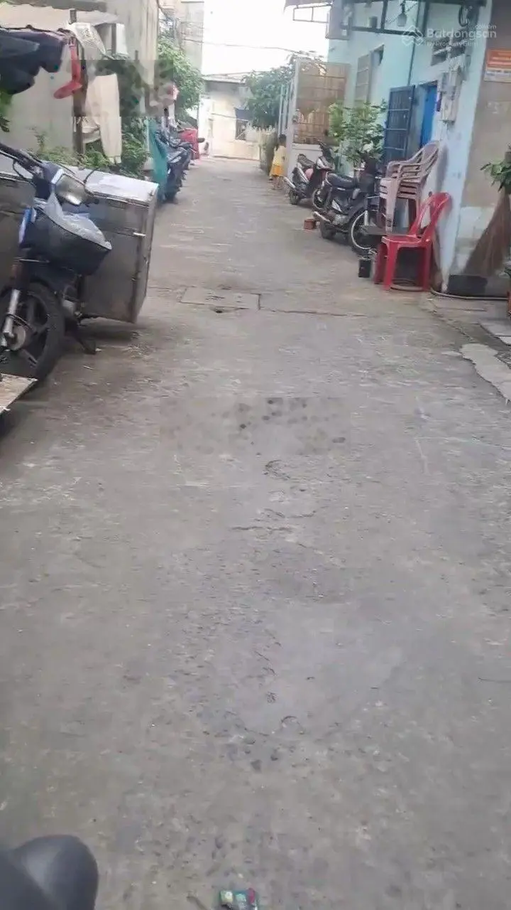 Bán nhà gần trường chinh, tân thới nhất, q12, 3 tầng , 4x22 , hẻm 4m , nhỉnh 5 tỷ