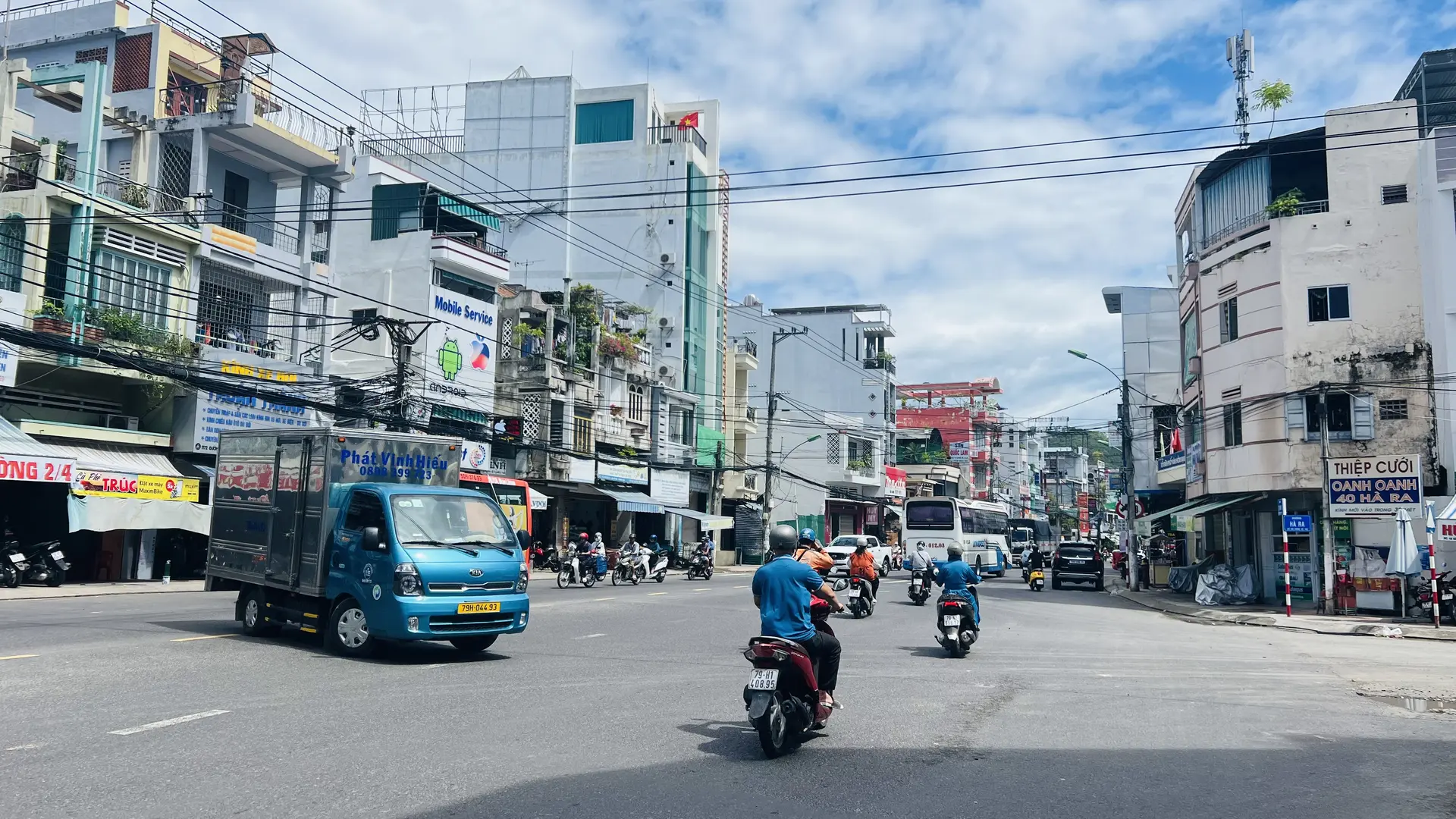 Cần Tiền Bán Nhanh Đất Đường Ô Tô 5m Thông Ra Đường 2-4 Chỉ 50m Giá 26 Tr/M2 Thích Hợp Mua Đầu Tư