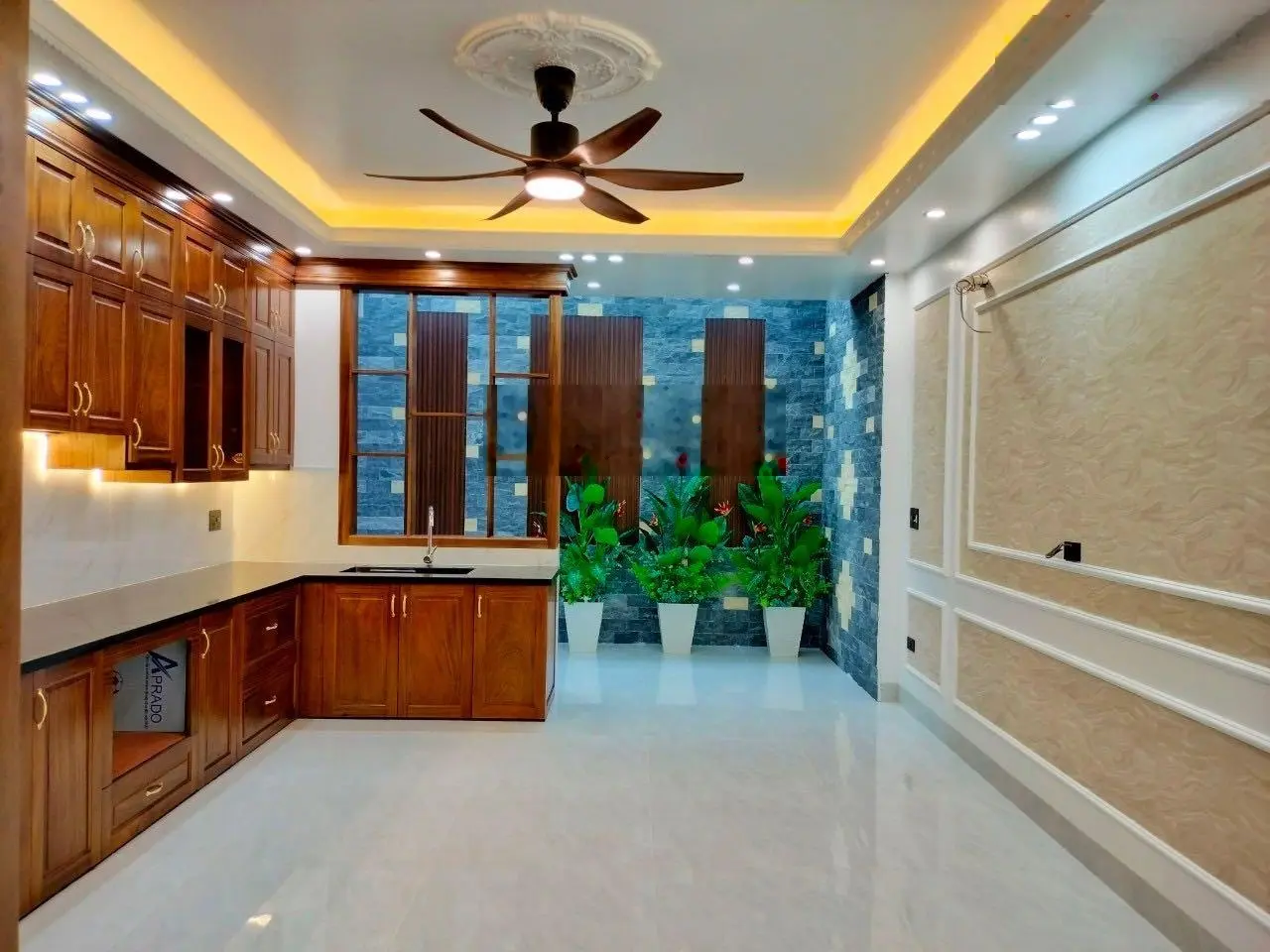 Cần bán căn nhà 4 tầng cầu thang máy KĐT Tân Phú Hưng - Tp Hải Dương