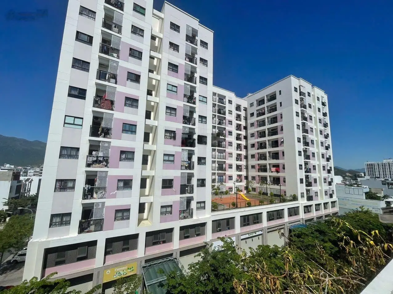 Chủ cần bán toà nhà 5 tầng (ngang 10M) mặt tiền đường kinh doanh 16M KĐT VCN Phước Long 2 siêu đẹp