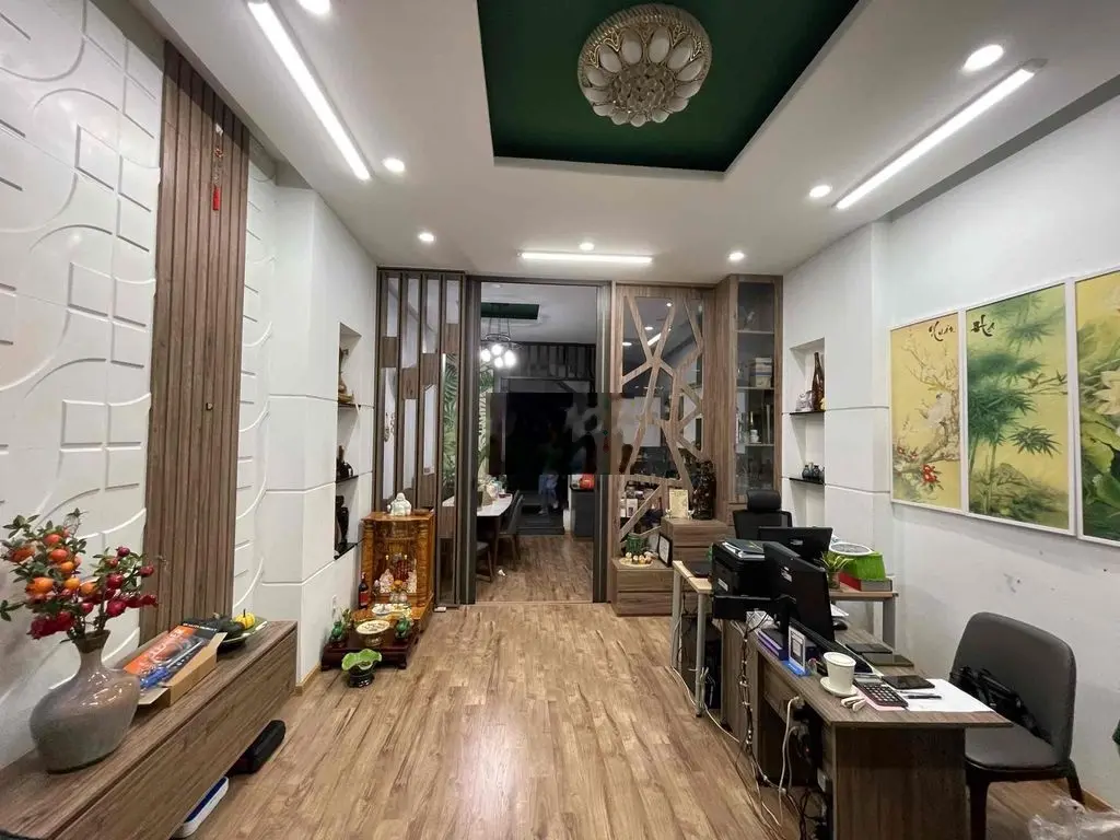 3 tầng đường 10,5 Bình Hoà sát CMT8 giá chỉ 6ty5