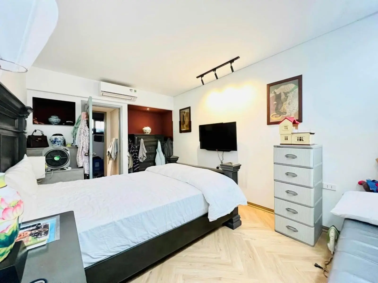 5.3 tỷ! Bán nhà mặt phố Hàng Đồng, Q. Hoàn Kiếm, HN. Lh: 0975 997 ***