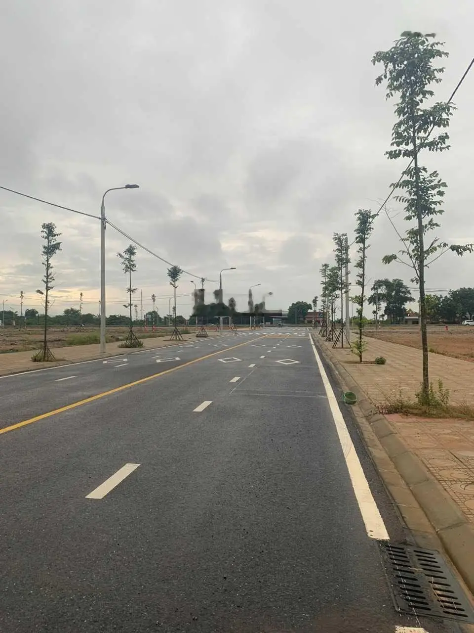 Quá rẻ chỉ có 1,8 tỷ tận 180m2 full thổ cư mặt tiền 10m
