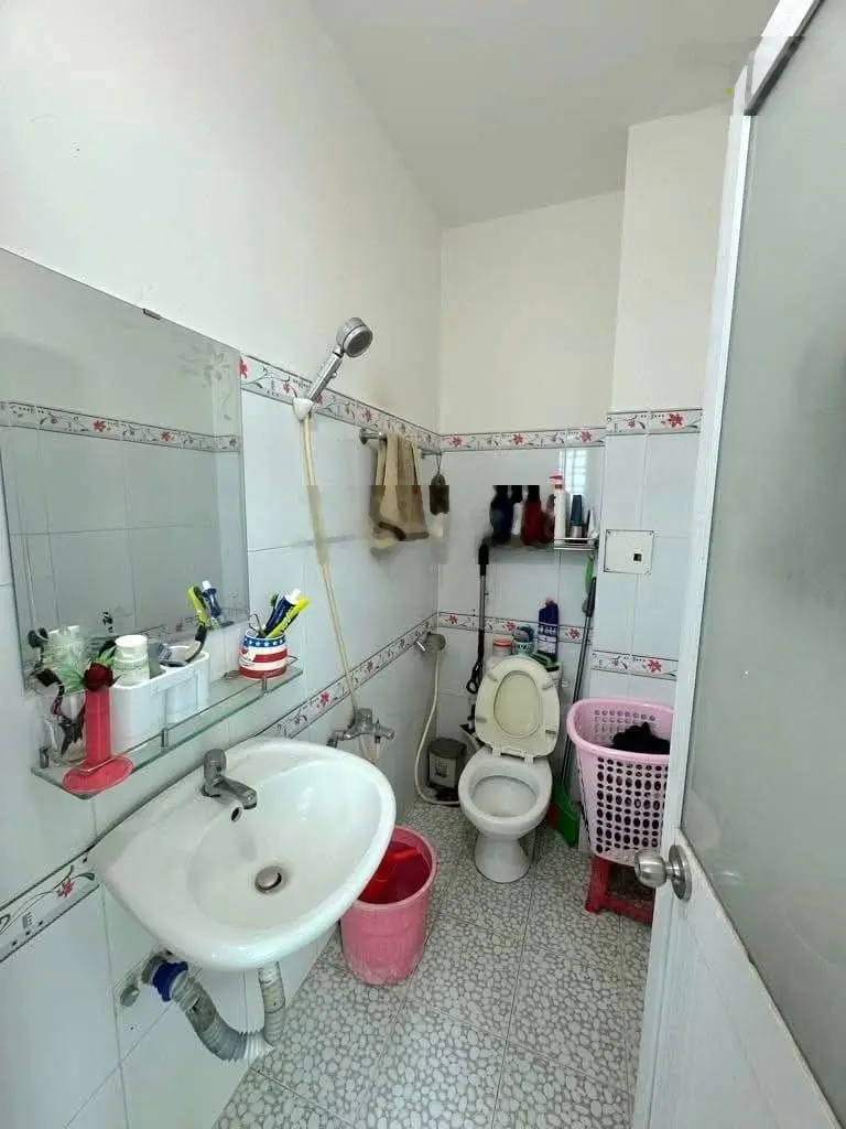 Nhà đẹp 3 lầu xe hơi đậu 4*20.5m - 80m2 tại Huỳnh Tấn Phát Q7 - 5 phút di chuyển sang PMH