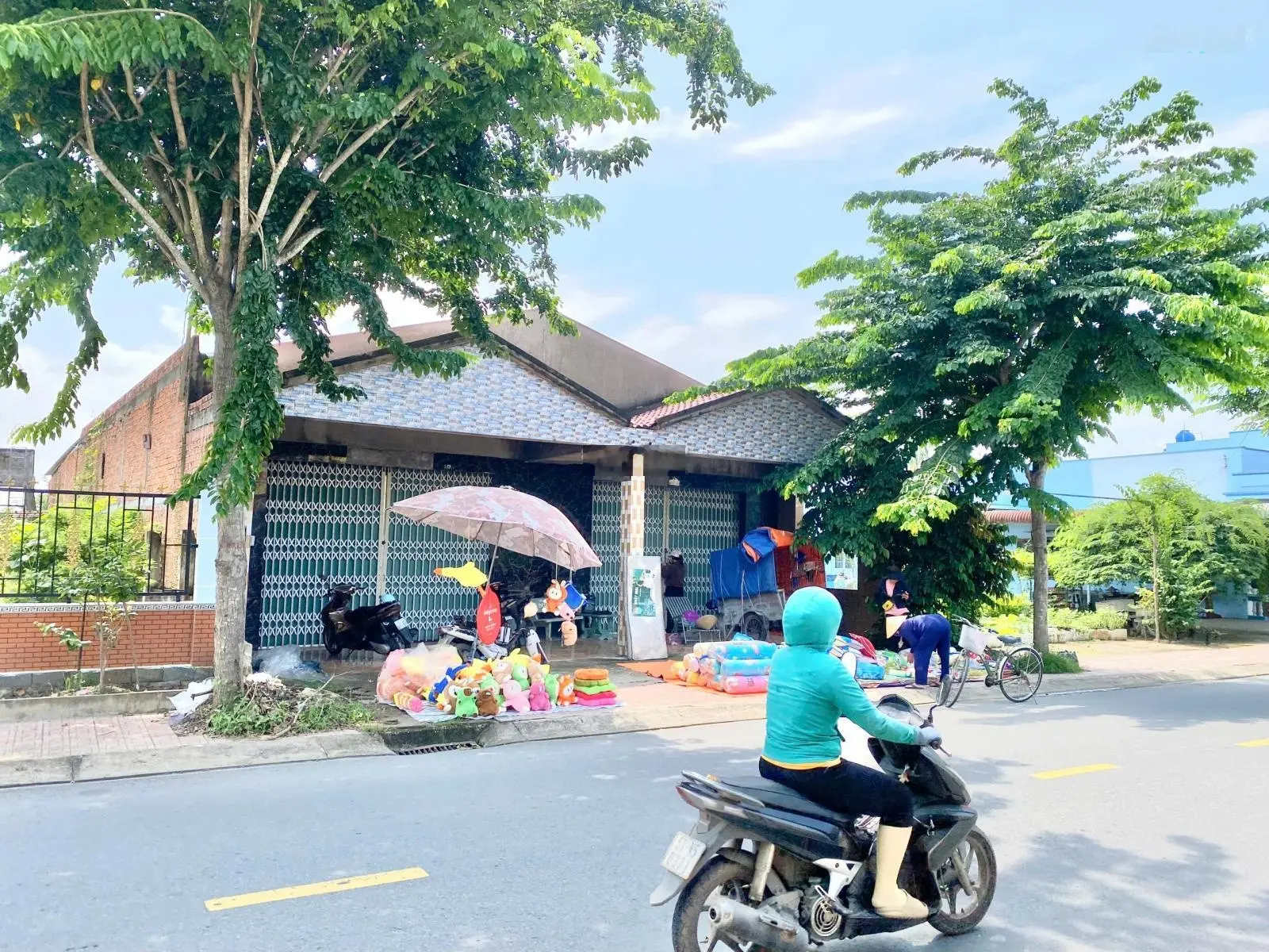 Bán nhà xưởng kiên cố DT: 1050m2 full thổ cư, MT Lê Hồng Phong, sổ sang bao sang tên, giá 15,35 tỷ