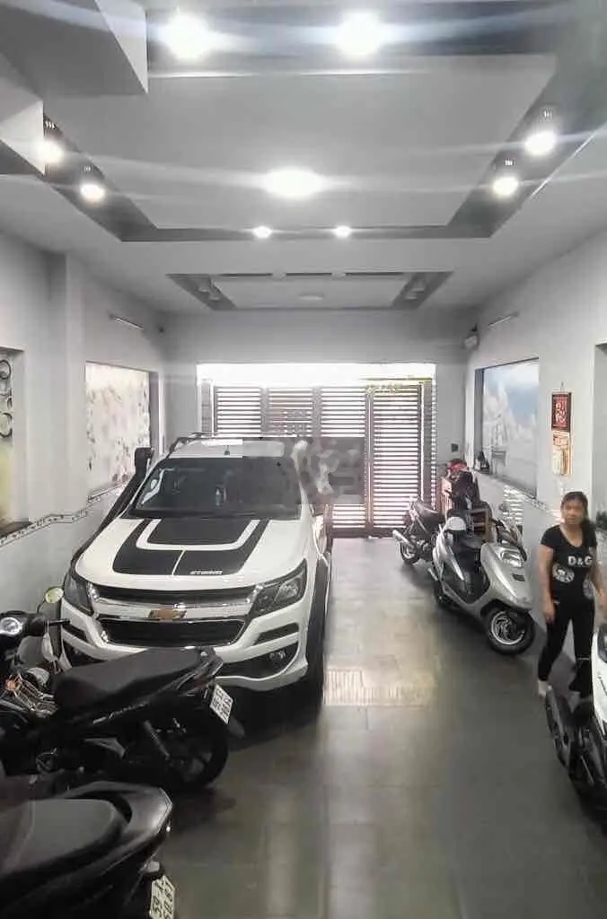 Bán Nhà ngộp Trung Tâm Linh Chiểu. Nhà mới. sổ mới hoàn công. 5 Phòng