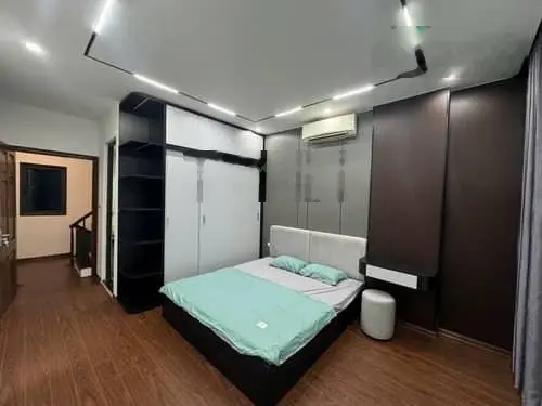 Hiếm,giá chỉ 175tr/m2.Bán nhà riêng phố Trung Phụng.Nhà mới về ở ngay.E Hoàn 0333 668 ***