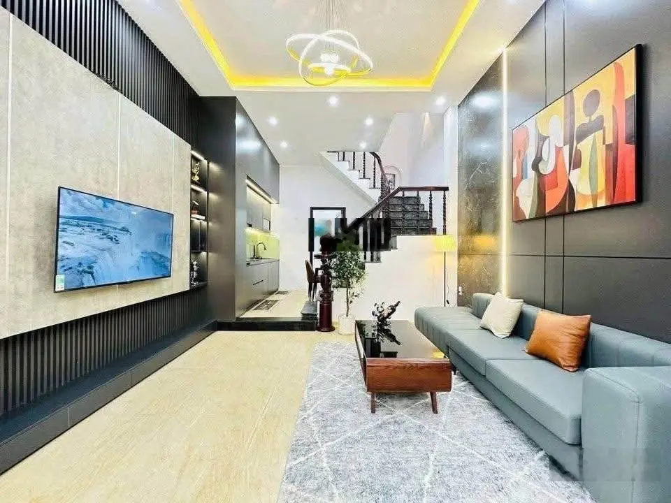 Rao bán nhà gần Đại Học Tài Chính Marketing, đường Thích Quảng Đức, Q.Phú Nhuận. Giá 3,270 tỷ, 42m2