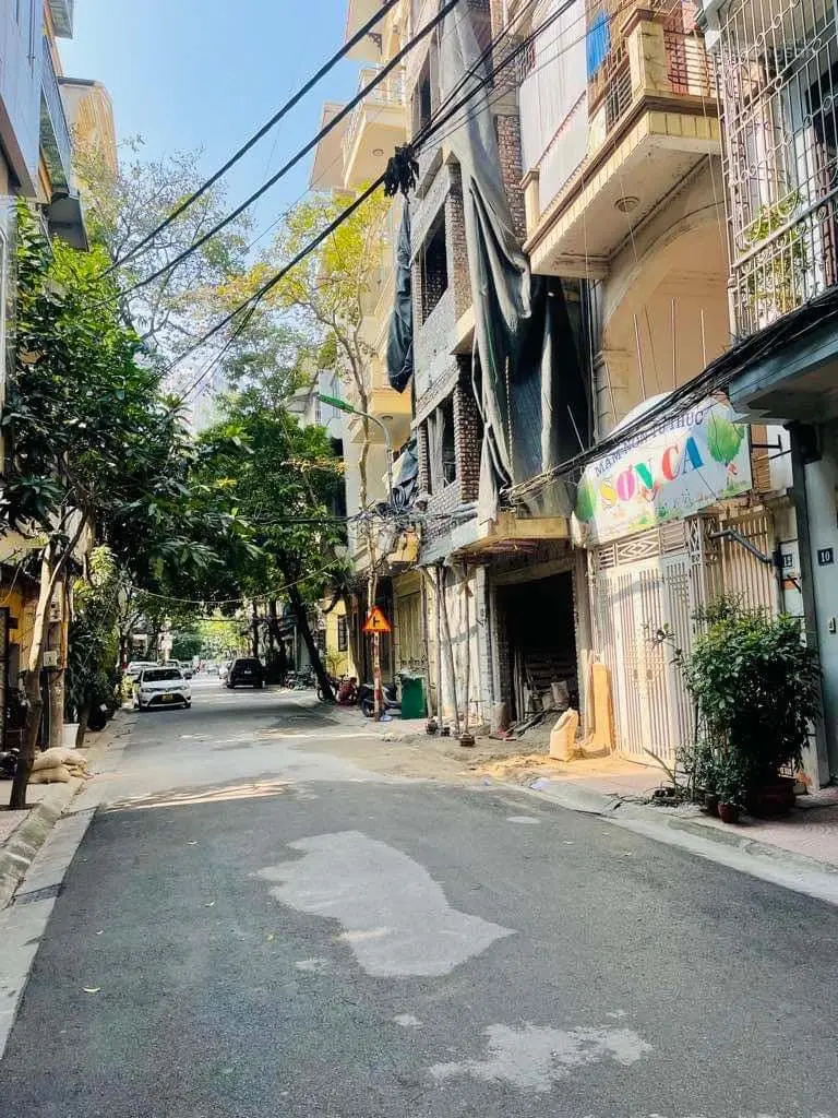Bán đất Đông Ngạc trong đê, 54m2, sổ chính chủ, chỉ hơn 3 tỷ đồng.