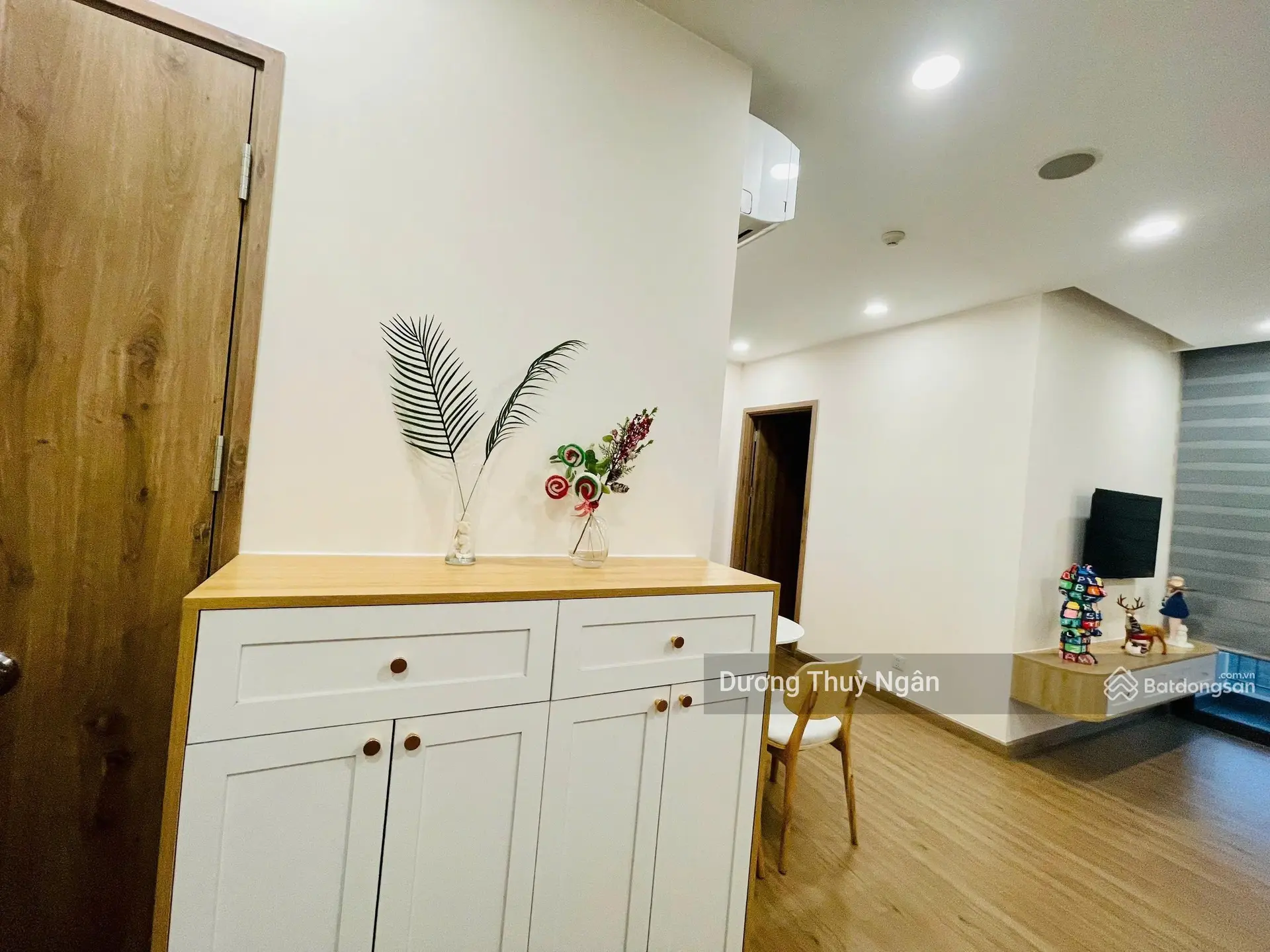 Chính chủ gửi bán căn hộ 2PN+2WC SkyOasis - view biệt thự đảo, DT 64,20m2, nội thất đầy đủ