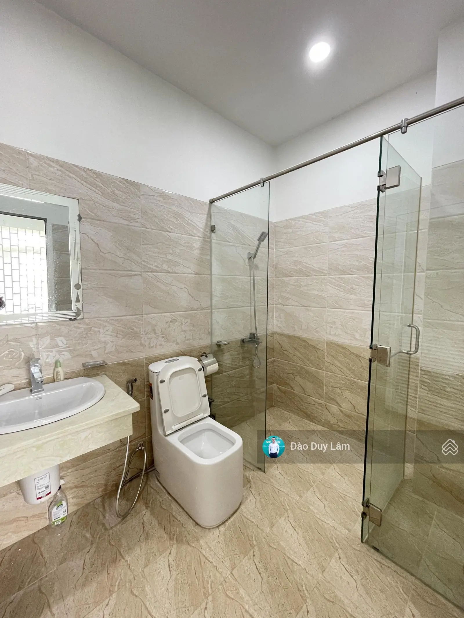 Biệt thự bên Sông Phạm Văn Đồng, gần Giga Mall - 8x19m cực đẹp, nhà còn mới nội thất xịn sò.