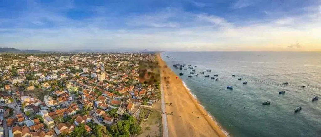 Chủ ngộp cần bán miếng đất ngay sát biển chỉ 200m