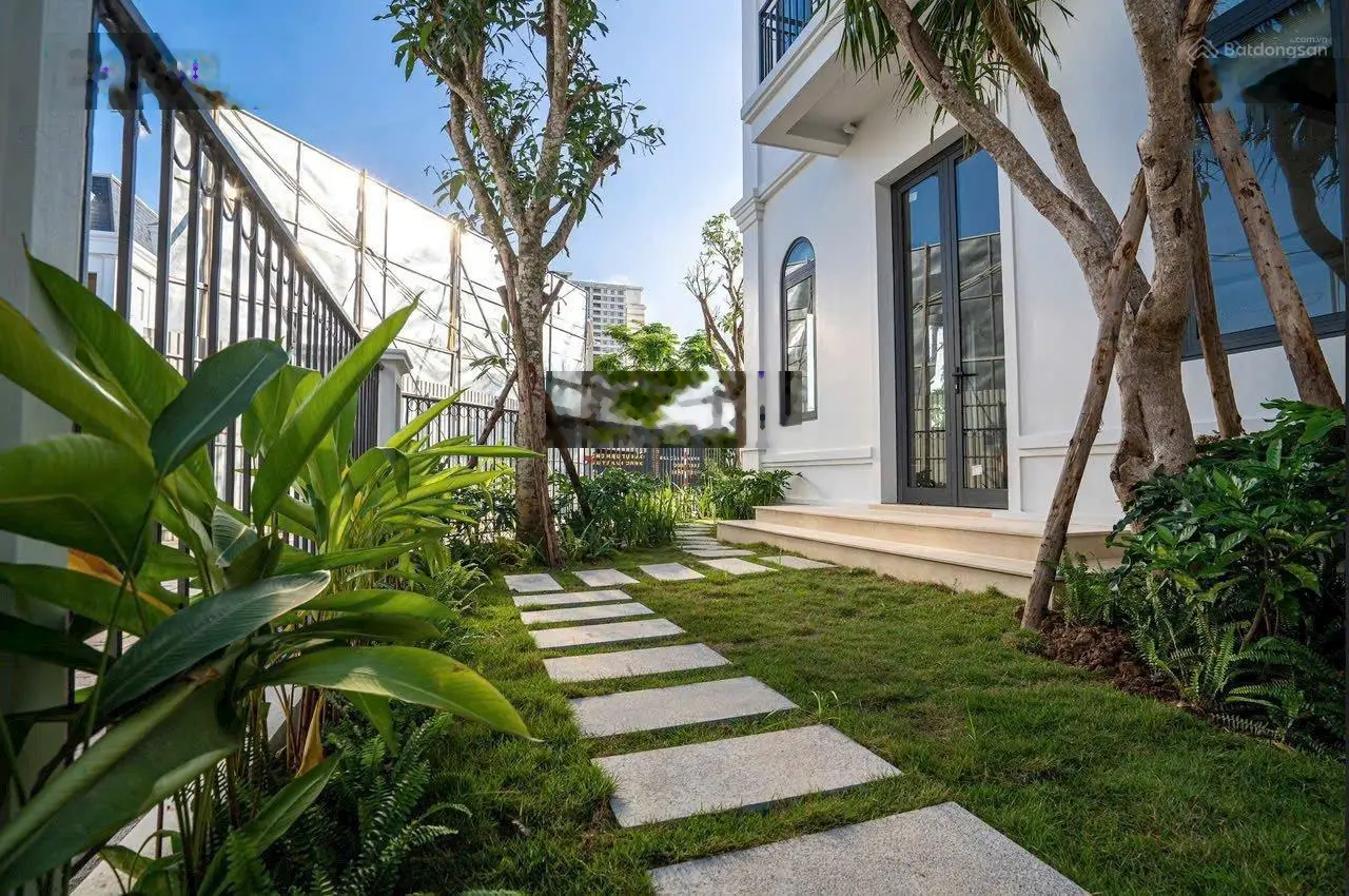 Bán lại căn dãy Q3.16 biệt thự Solasta Mansion. Rẻ hơn CĐT vài tỷ