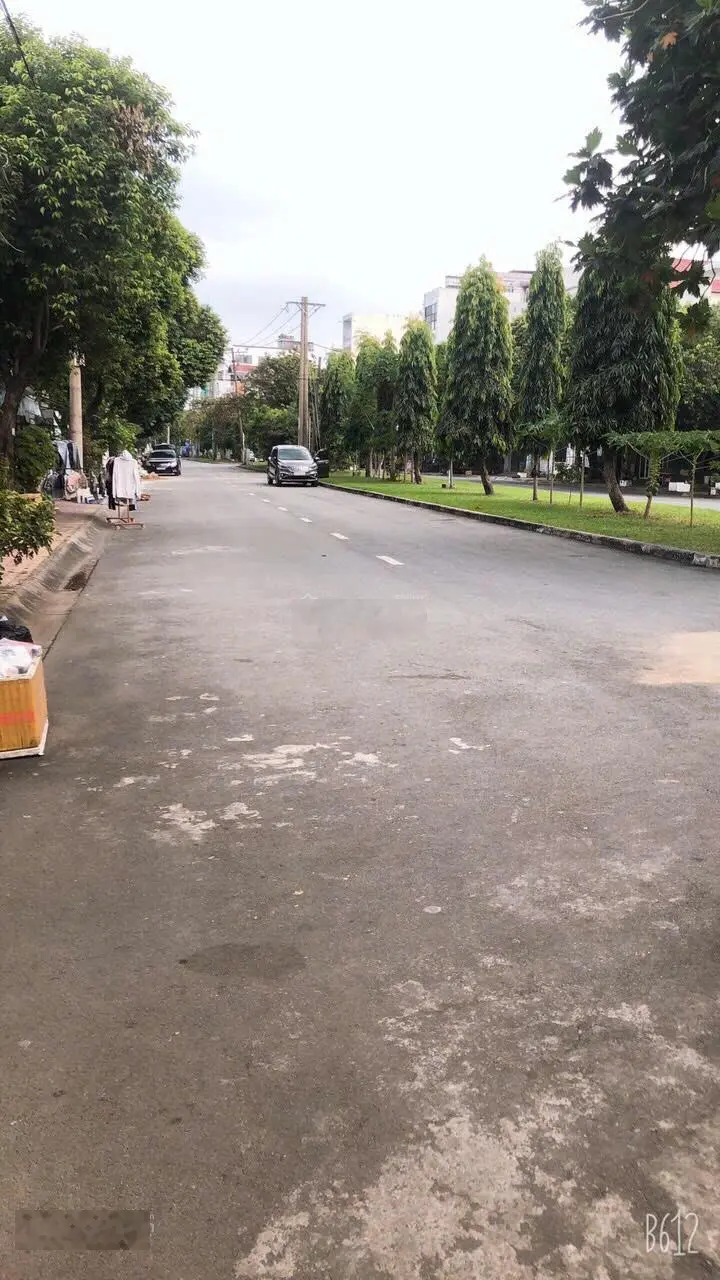 Quá hot! Bán nhà đẹp nhà tâm huyết 81.5m2 - MT Đại Lộ 3 đã hoàn công ngay ĐXH. Sát bên Global City