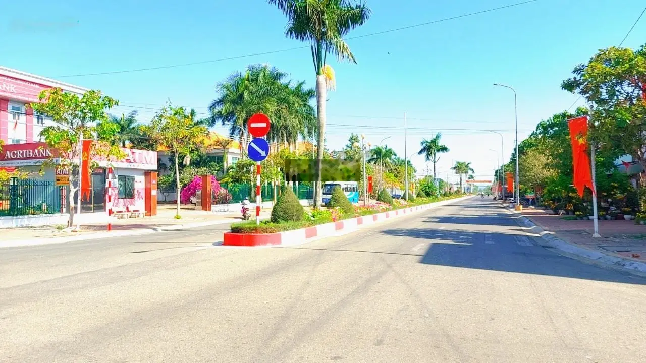 Bán đất thị trấn Long Điền Bà Rịa Vũng Tàu DT 100m2 giá 2,35 tỷ