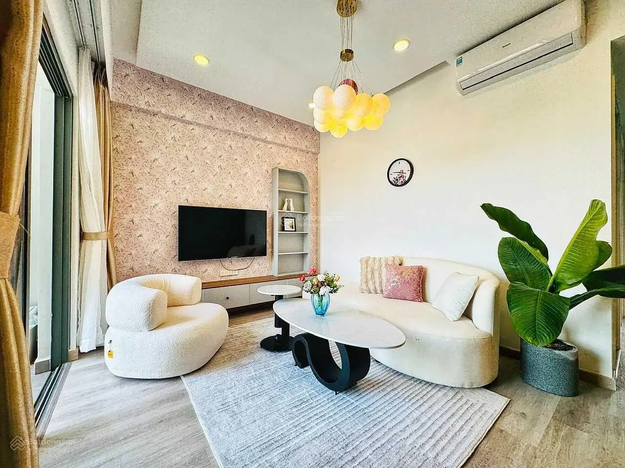 Bán căn 2 phòng ngủ giá 6,45 m2, tại Xa Lộ Hà Nội, phường Thảo Điền, quận 2