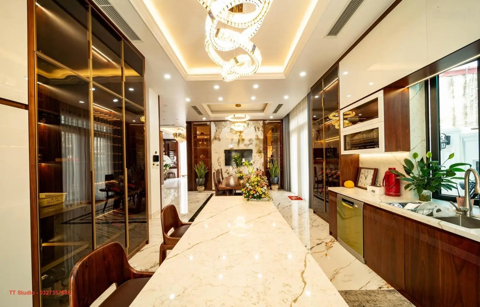 VUA MẶT PHỐ - Bán nhà Mặt phố Đường Thành 30,5 tỷ, 34,4m x 5Tầng