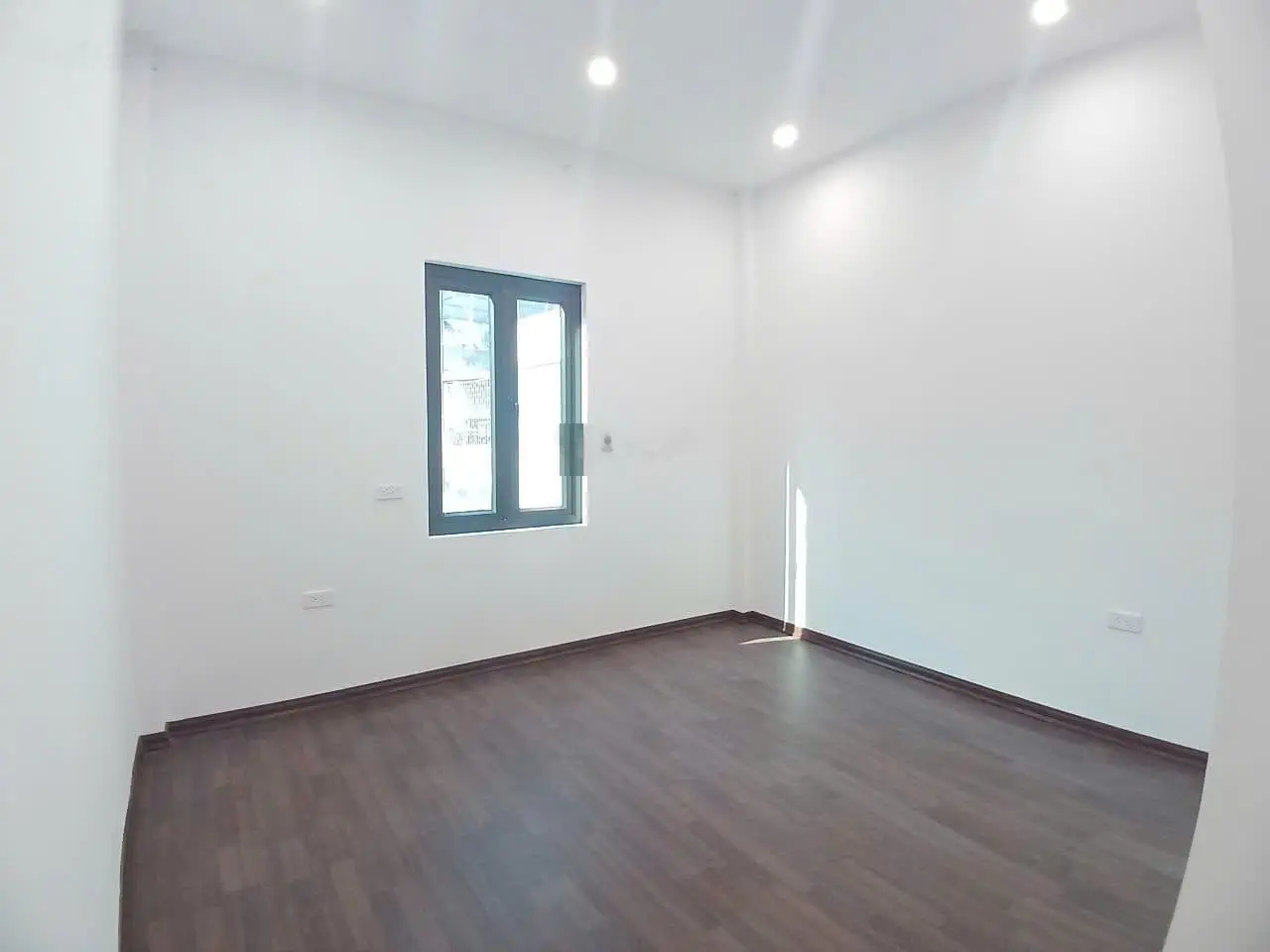Nhà Đẹp Đón Tết! Phố 19/5 Văn Quán Hà Đông - 45m, 3 Tầng, MT 3.65m, Ô Tô Đỗ Cửa, Giá Chỉ 8.9 Tỷ!