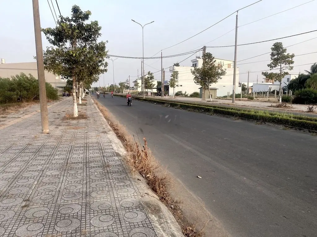 Đất Ngộp, đường số 2, KDC Minh Linh 125m2 lộ 30m