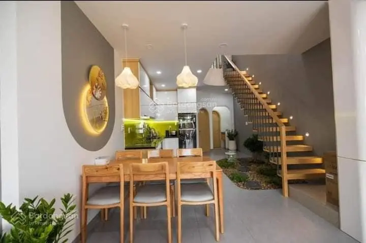 Bán nhà đẹp ở MT Đinh Đức Thiện, vị trí đẹp thuận tiện gần chợ Bình Chánh, SHR, DT 70m2, có bớt lộc