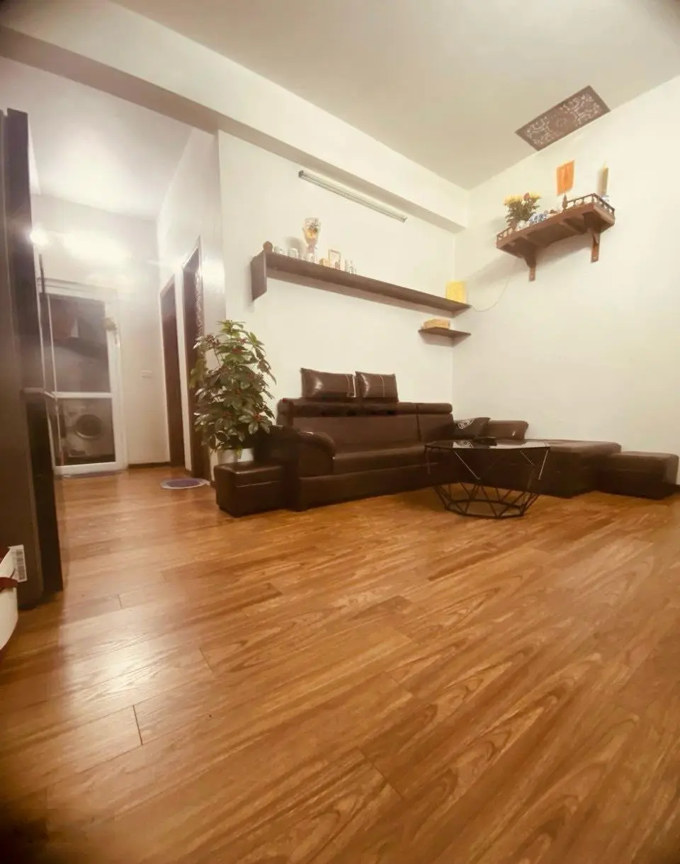Bán gấp căn hộ tầng trung - Căn góc CT12 KVKL - Đầy đủ nội thất - Sổ đỏ chính chủ - Ban công mát mẻ
