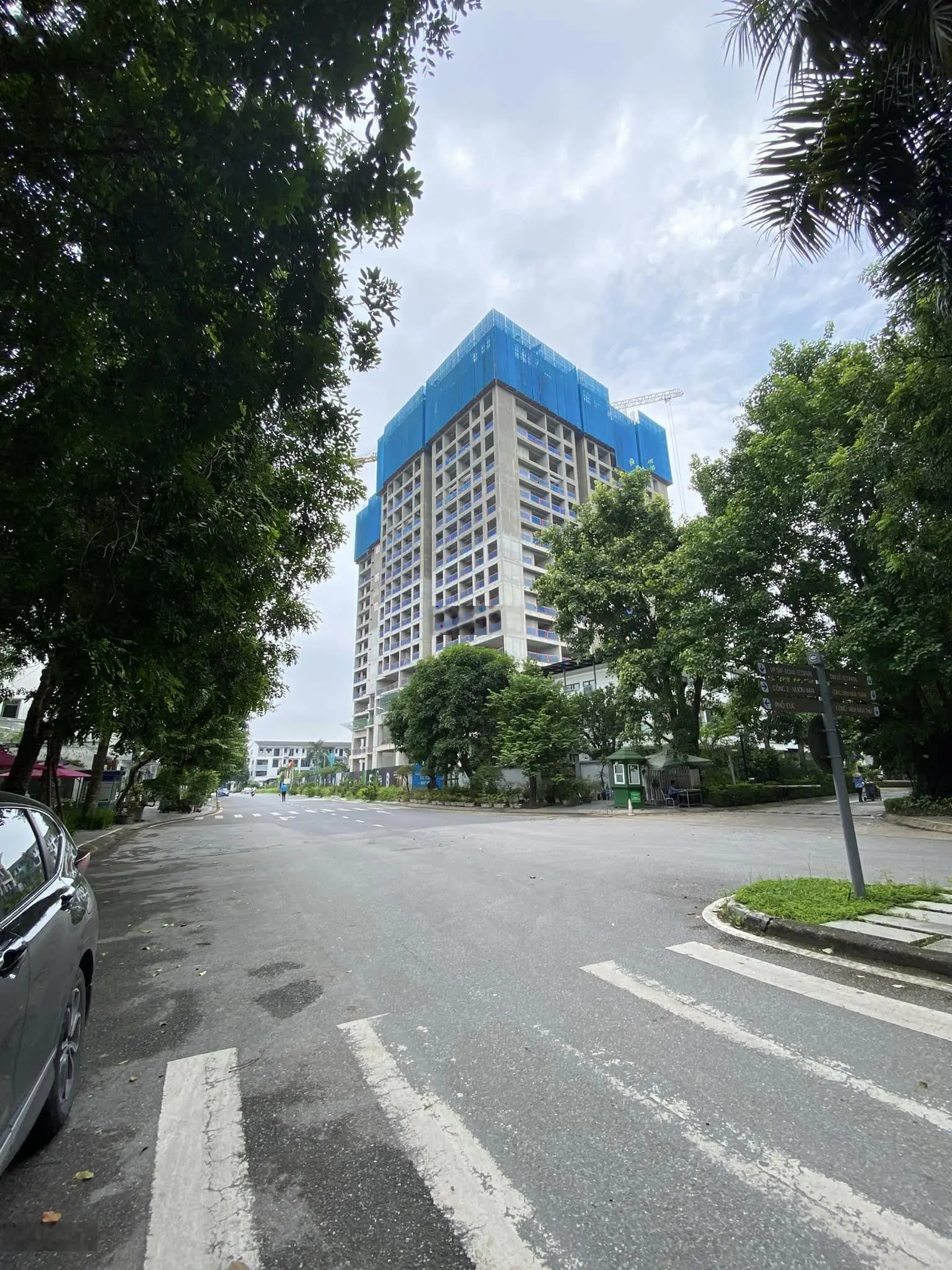 Bán căn hộ 2Pn tầng cao chung cư The Fibonan 3,6 tỷ