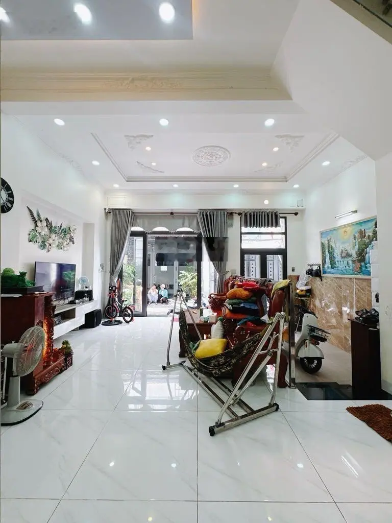 Bán nhà đẹp 4 tầng , Ngang 6 dài 10 , Đường số Tân Vĩnh , Quận 4.