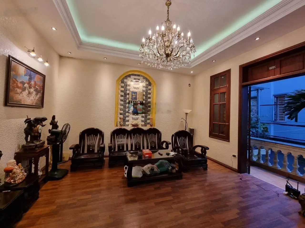 Bán gấp Biệt thự Nhật Chiêu, view Hồ Tây, 3 bước ra Hồ, lô góc, gara ô tô, 130m2 có 2X tỷ.