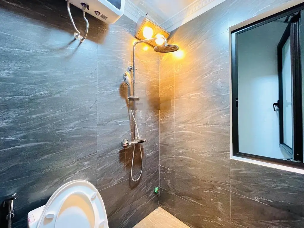 Bán nhà riêng chính chủ 40m2 căn góc 3 mặt thoáng cách 2 nhà ra mặt Phố lớn Kim Giang