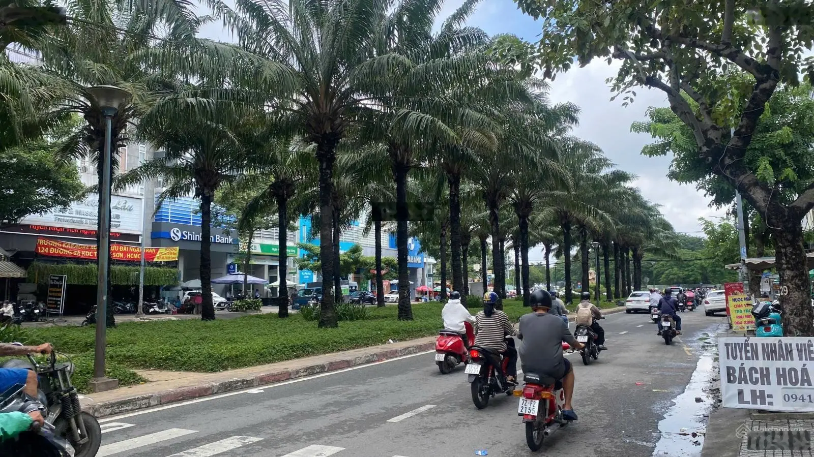 Bán khách sạn khu Him Lam - KDC Trung Sơn, DT 120m2 khu cực vip. Giá bán cực hấp dẫn còn TL
