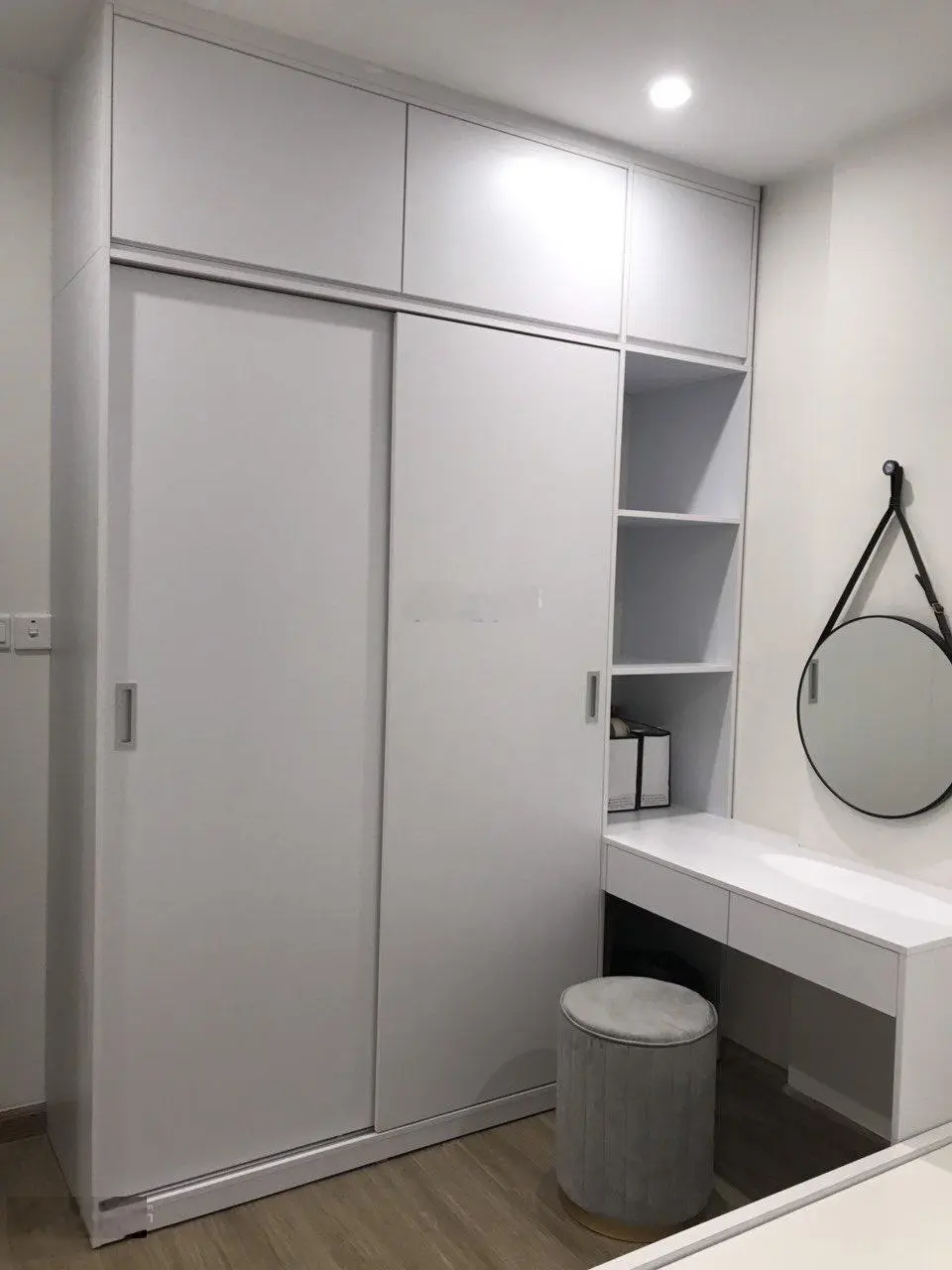 Chủ nhà gửi bán nhanh căn hộ 2PN+1 GÓC 70m2 Full Nội Thất Chỉ với 2.9 tỷ Tại Vinhomes Ocean Park