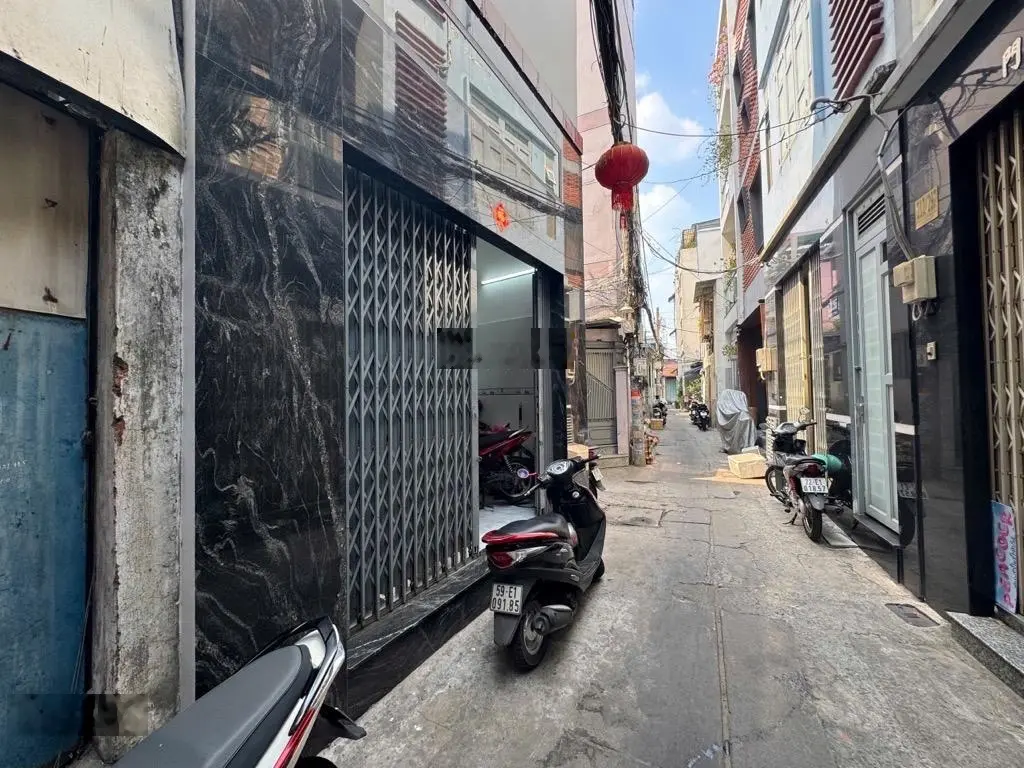 Bán NR tại Nguyễn Văn Nguyễn, 9 tỷ, 47m2, 4 tầng, 7PN, 7WC, dòng tiền 35tr/tháng