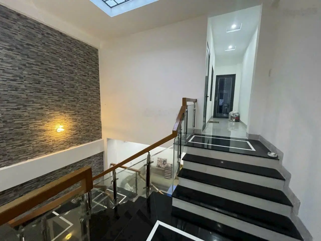 Bán nhà 3 lầu Trần Xuân Soạn, P. Tân Hưng, Quận 7, DT 75m2, sổ sẵn, LH 0896 465 *** gặp Ngọc