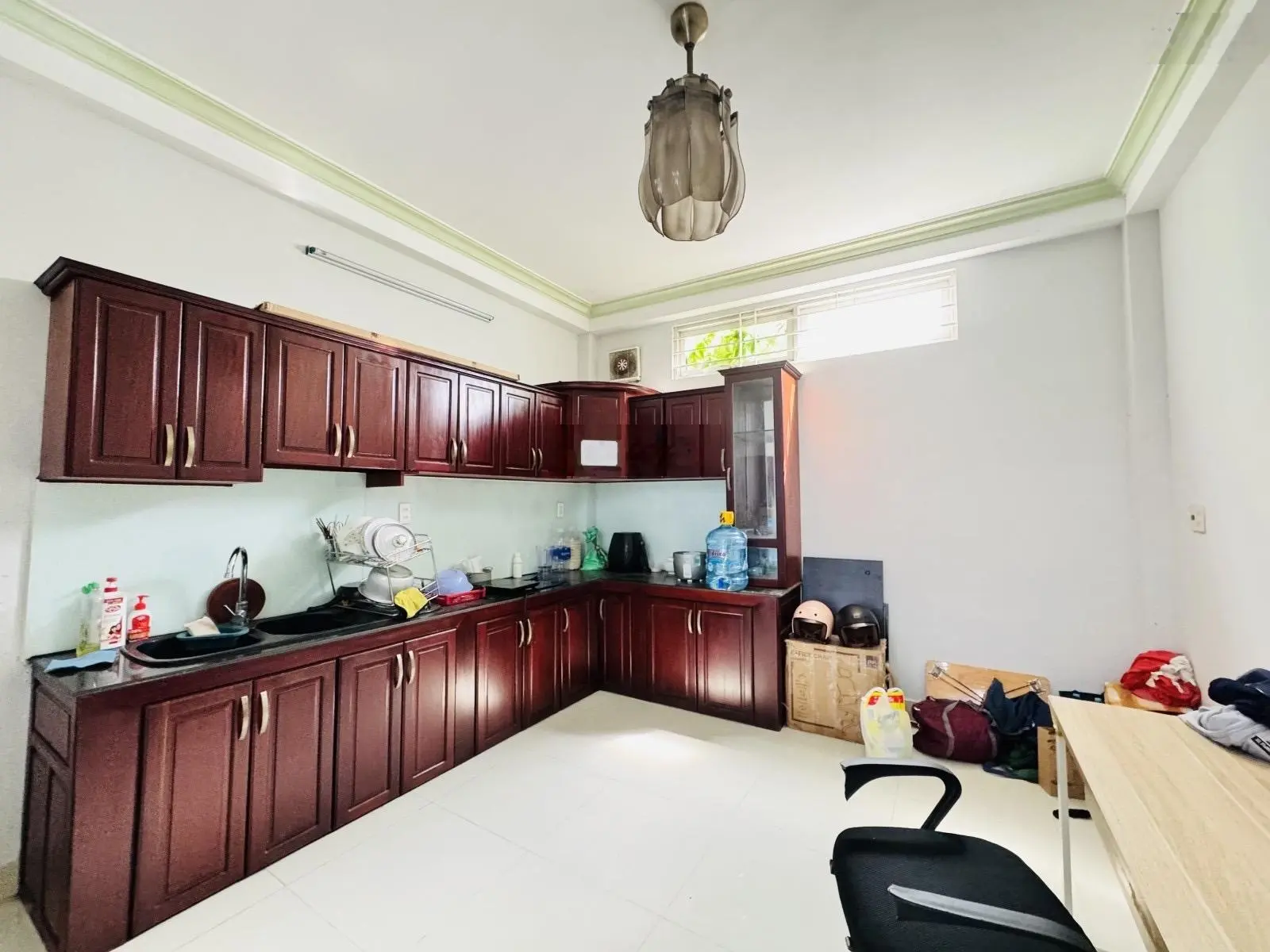 Nhà mới 4PN, 5WC, hẻm oto, thuận tiện mua ở, khu dân trí cao