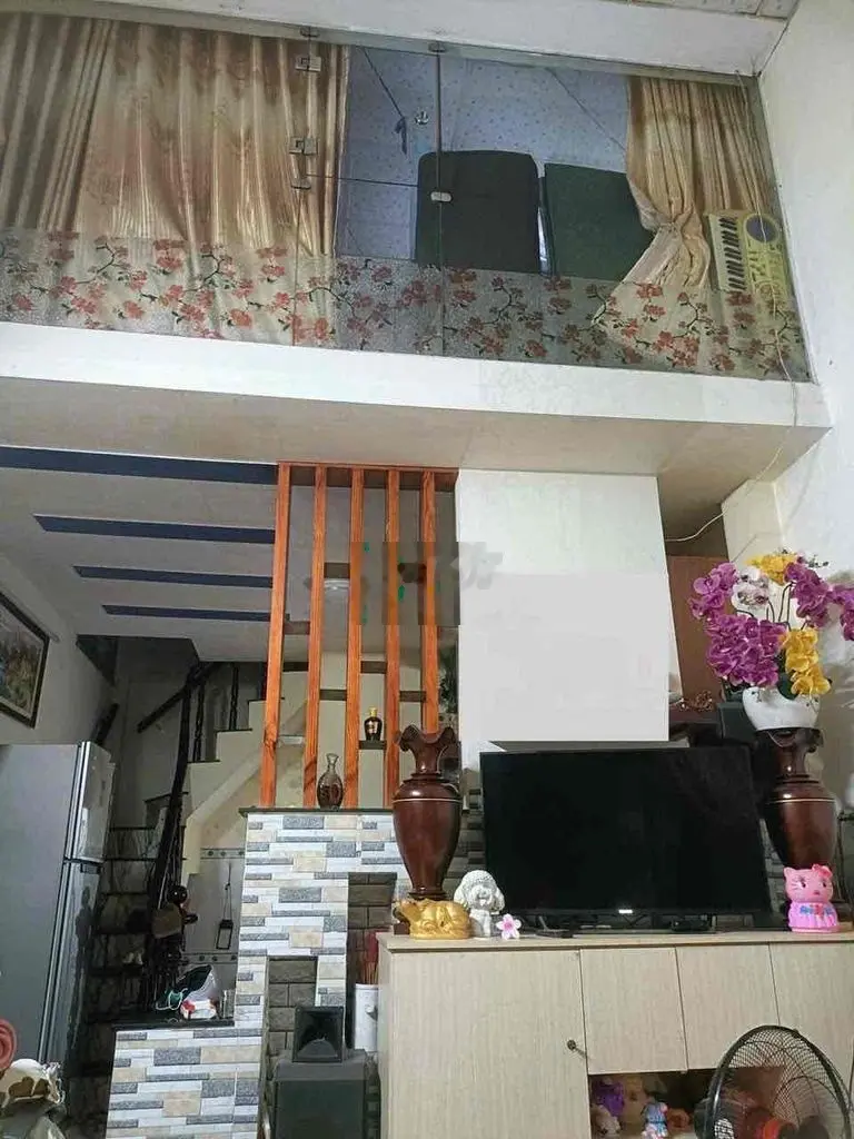 Bán Nhà SHC 4x11,lửng,1tỷ650tr,,551 Lê Văn khương.q12