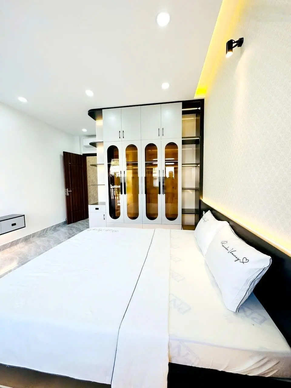 Nhà mặt tiền rạch, 4 lầu, Thạnh Xuân 24, Thạnh Xuân, Quận 12