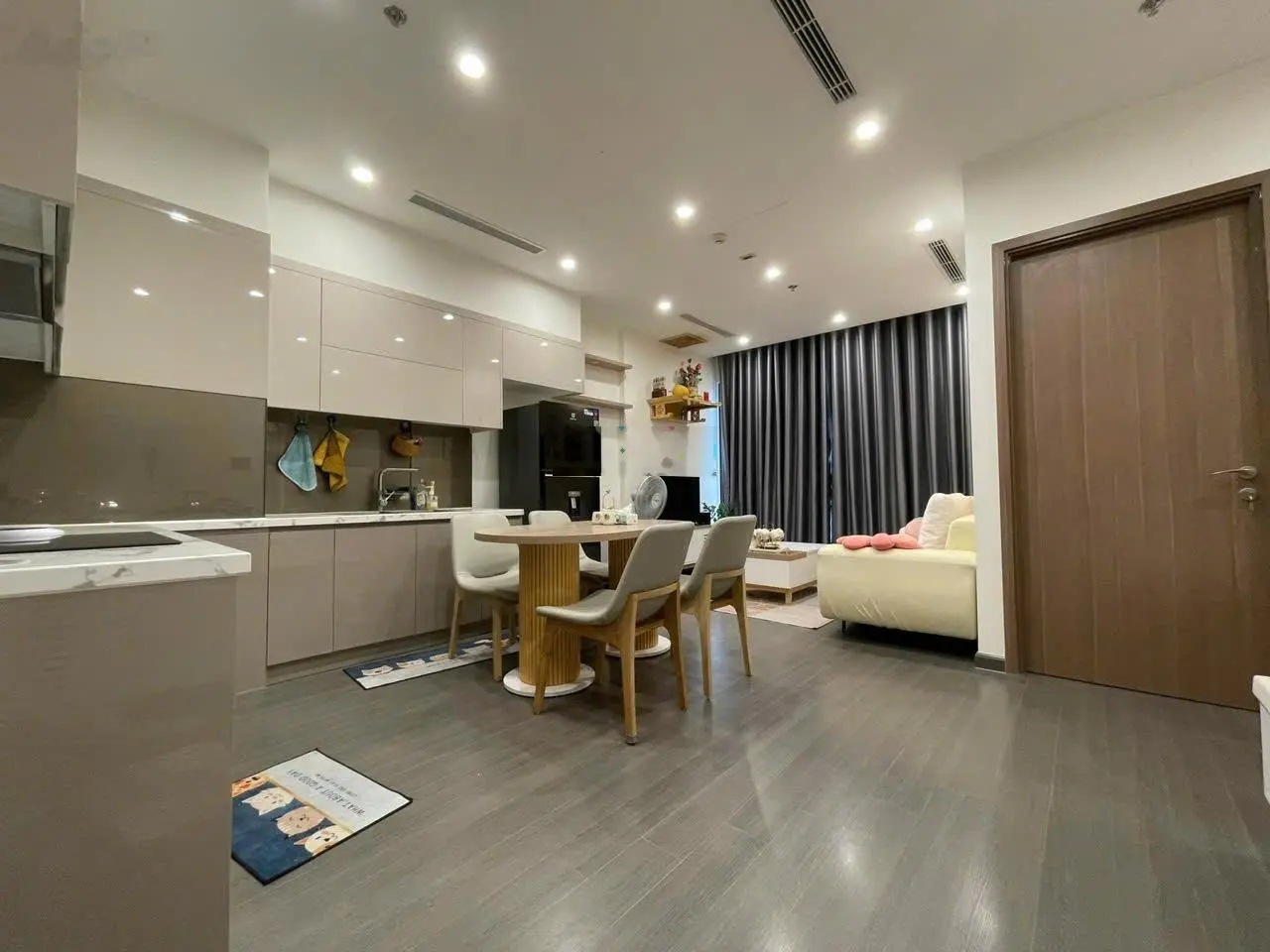 Bán căn hộ 2 ngủ 2 vệ sinh rẻ nhất tòa Tonkin
