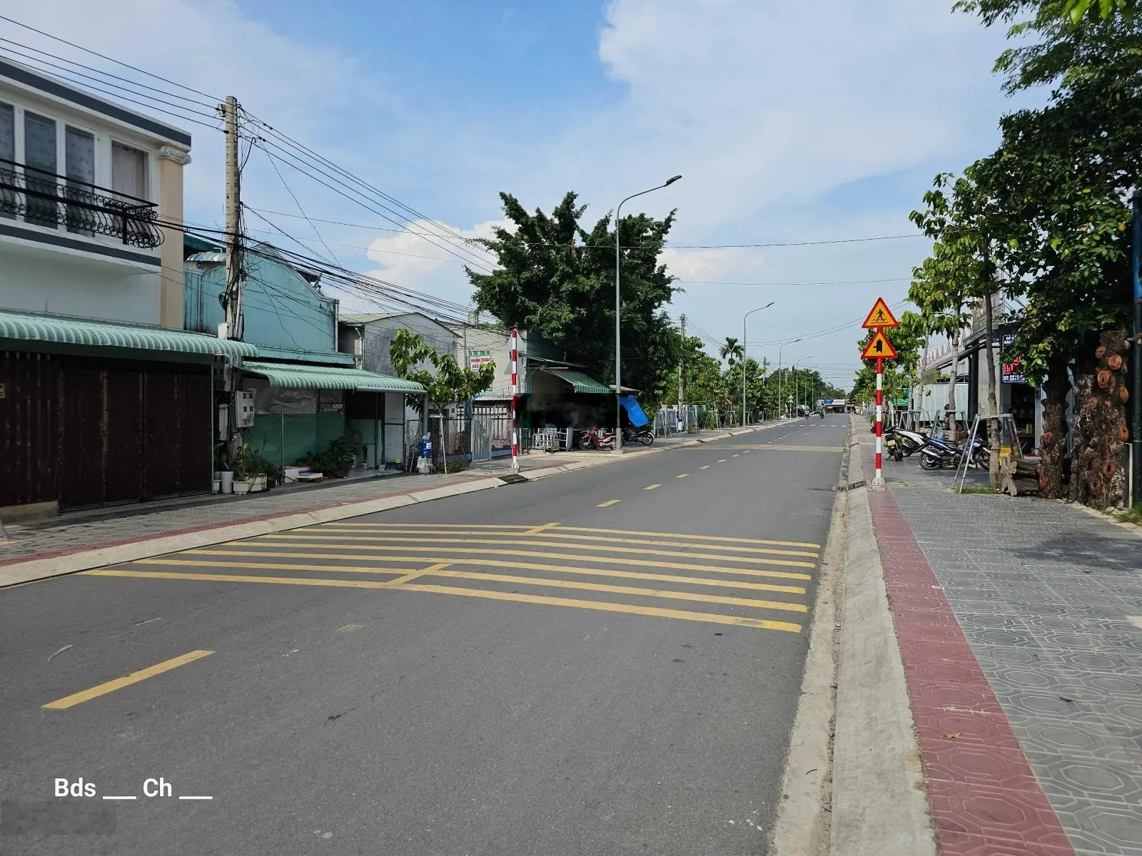 Cần bán đất sổ riêng mặt tiền nhựa Bình Nhâm 19