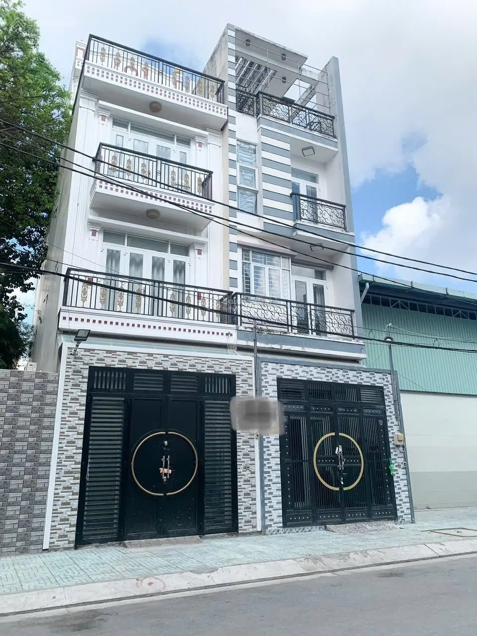 Nhà rất mới 4 tầng Khu Nam Hùng Vương - nhà mặt tiền nhưng giá hẻm - 70m2 - 4PN - ở và kinh doanh