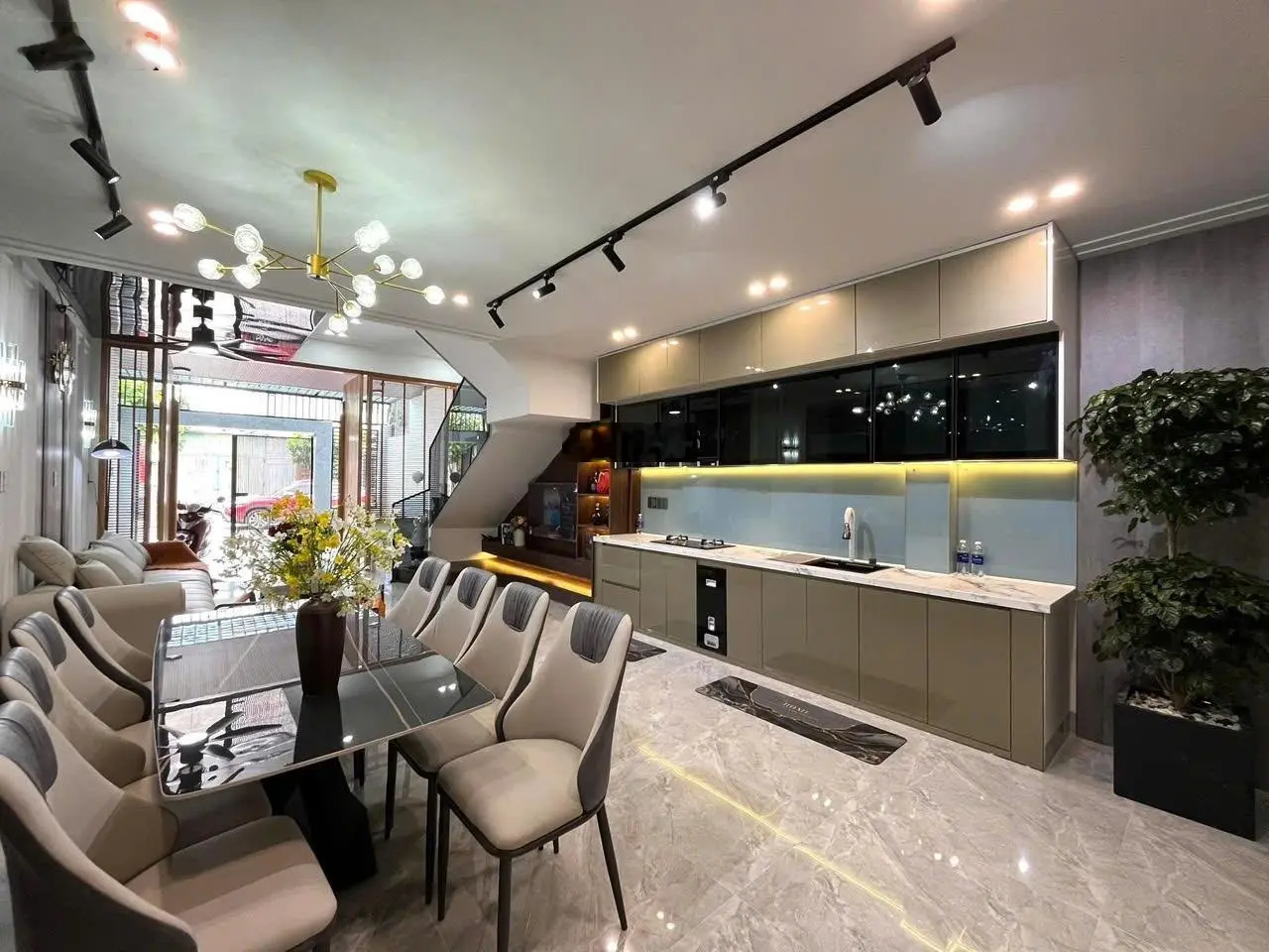bán nhà 3 tầng mới đẹp bàu năng thanh khê gần biển